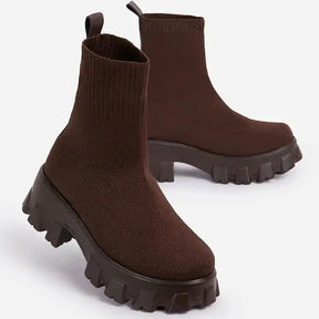 Bota Feminina com Plataforma Cano Curto (Promoção de Inverno 2025)