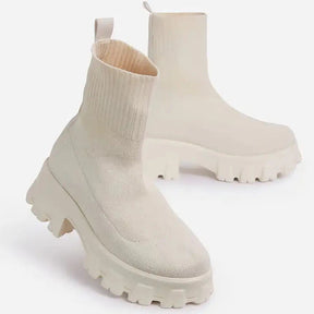Bota Feminina com Plataforma Cano Curto (Promoção de Inverno 2025)